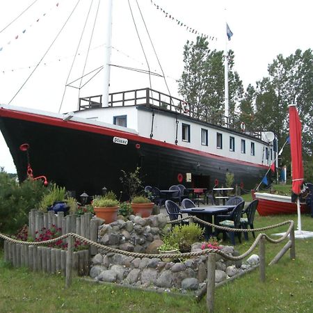 Hotelschiff Stinne 欧巴德伍斯图 外观 照片