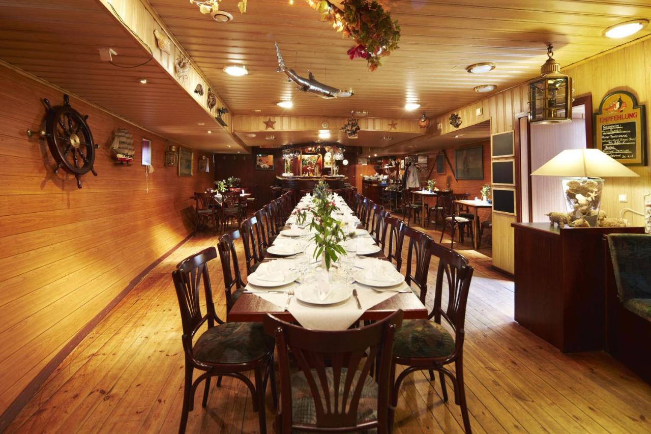 Hotelschiff Stinne 欧巴德伍斯图 外观 照片